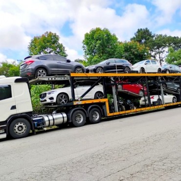 Transportadora de Veículos em COLOMBO